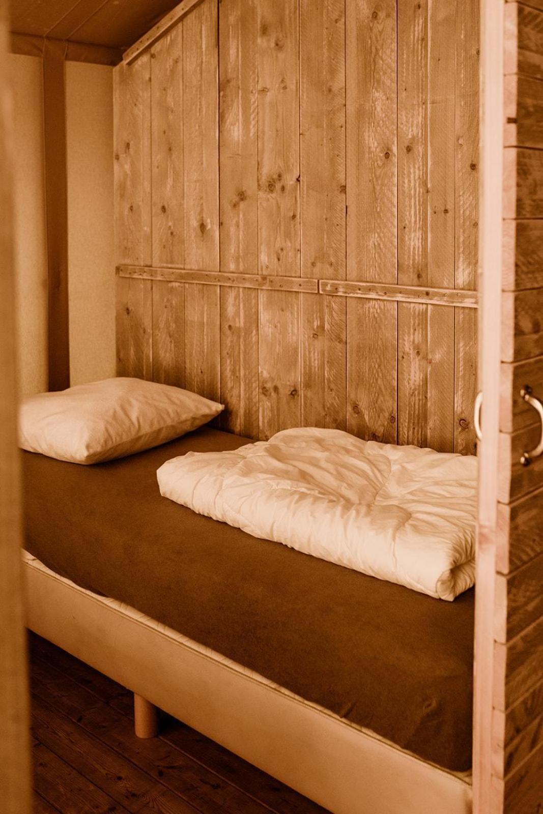 Luxe glamping tent Bant Værelse billede